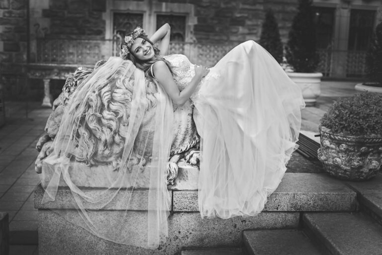 Sesja ślubna w Pałacu w Mosznej – magia, elegancja i bajkowy klimat